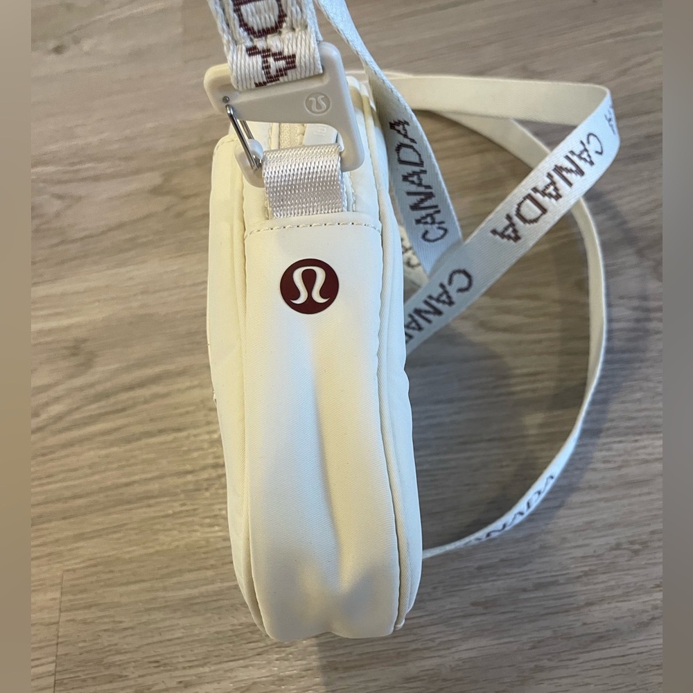 LULULEMON Cream Off-White Team Canada Future Legacy Crossbody Bag w/ maple leaf. - Picture 6 of 10